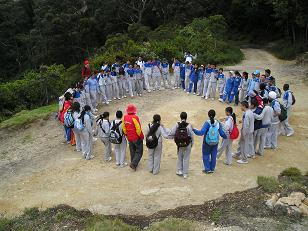 CONVIVENCIA Y ENTORNO FAMILIAR